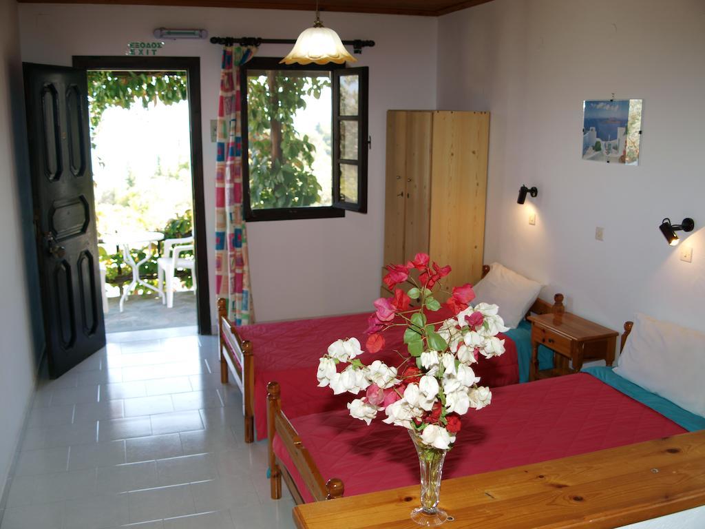 Gregory Studios Kokkari Chambre photo